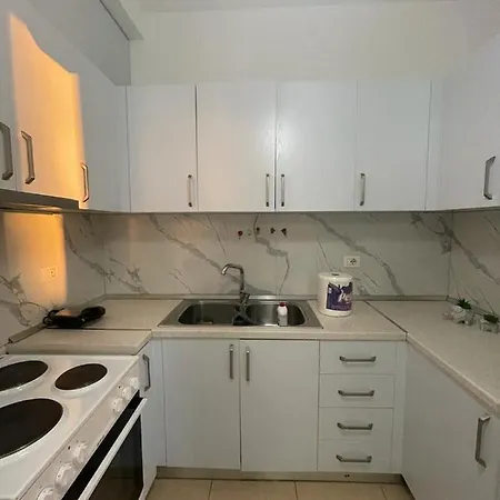 Sun Tower تيرانا